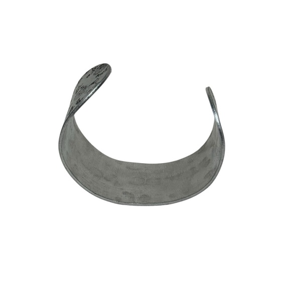 Handmade stamped Motivational “Just be You” floral adjustable wide Cuff Bracelet - Picture 6 of 7